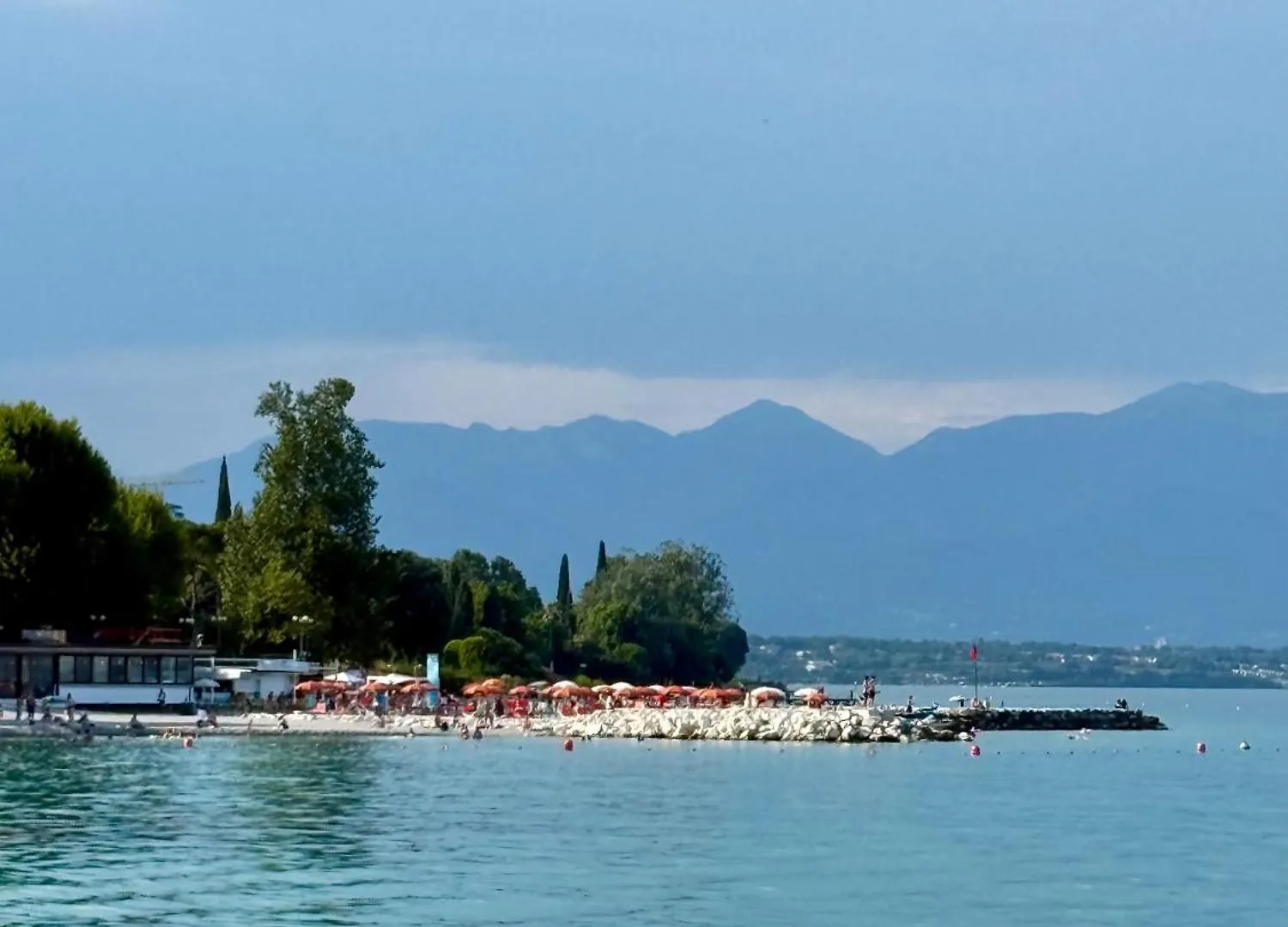 Mira Lago Loft Ντεζεντσάνο ντελ Γκάρντα 0*,  Ιταλία